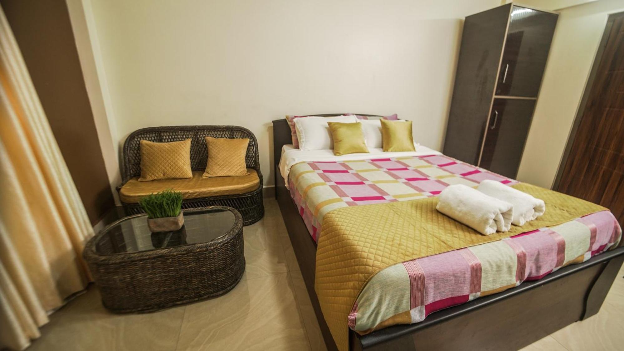 350 m2, 10 yatak odalı, 10 banyolu Daire, Laitumkhrah bölgesinde Shillong Dış mekan fotoğraf