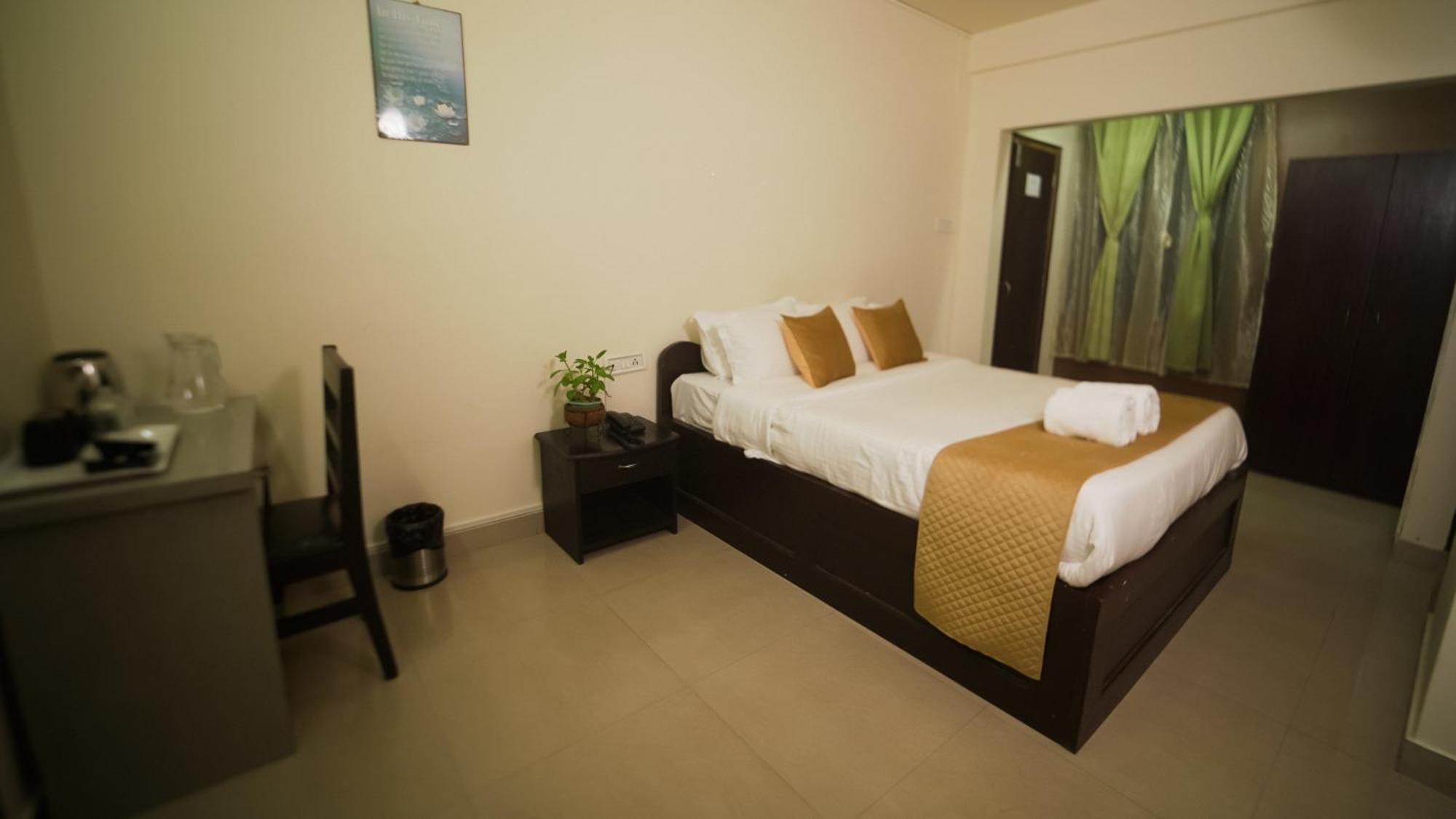 350 m2, 10 yatak odalı, 10 banyolu Daire, Laitumkhrah bölgesinde Shillong Dış mekan fotoğraf