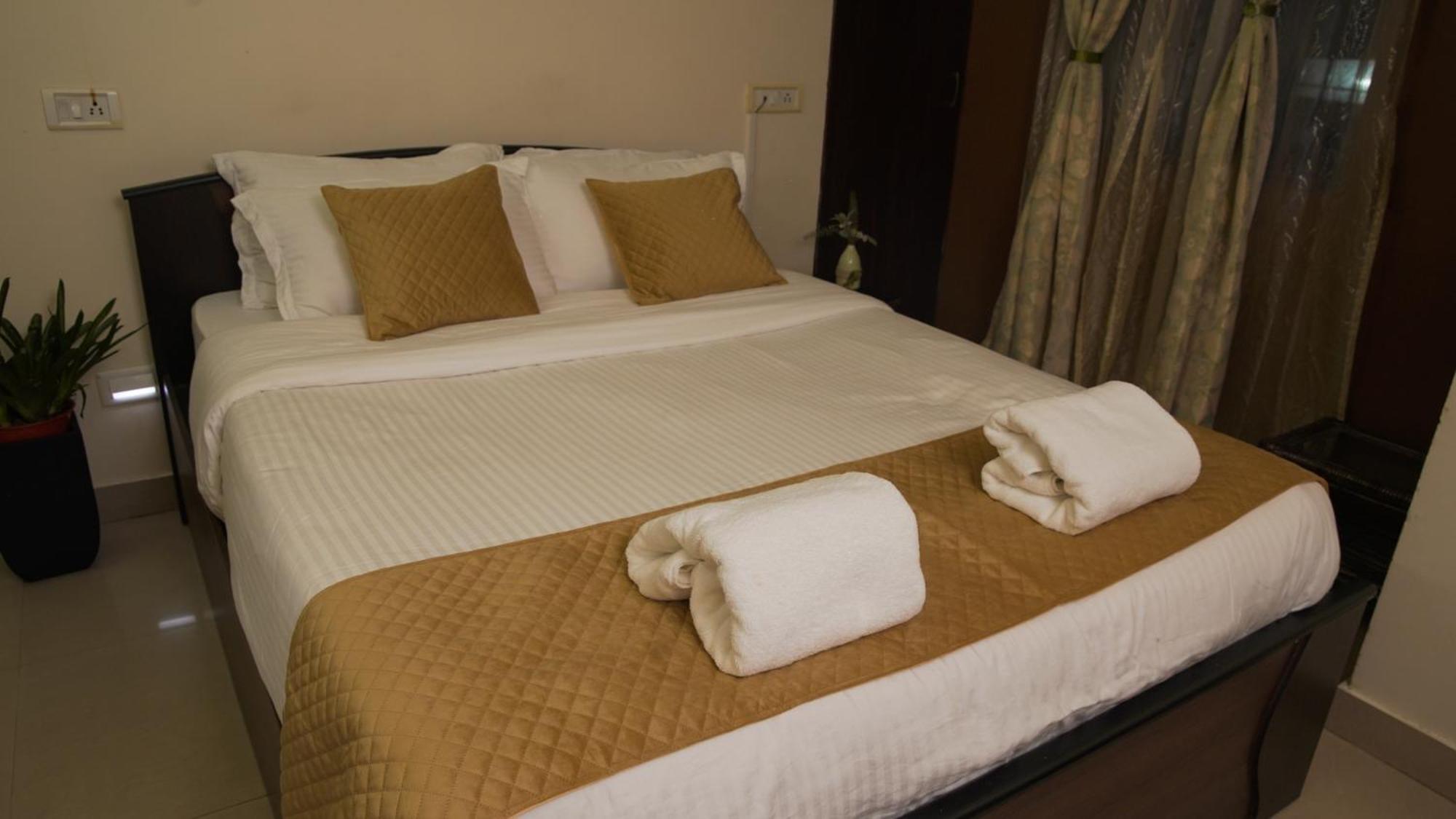 350 m2, 10 yatak odalı, 10 banyolu Daire, Laitumkhrah bölgesinde Shillong Dış mekan fotoğraf